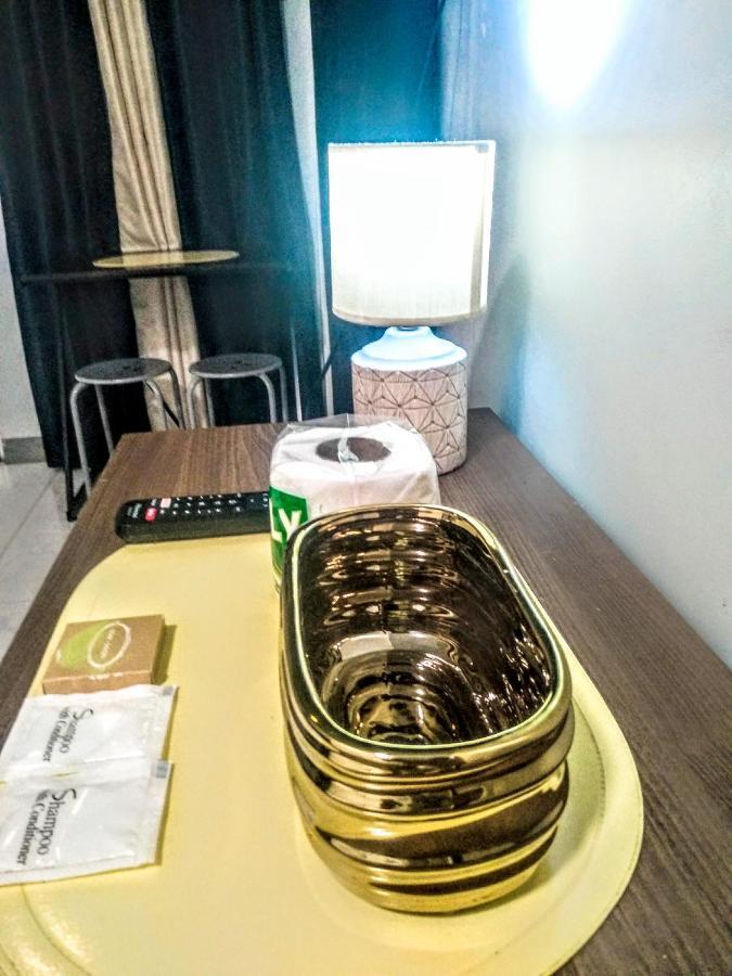 Hometel Barrio House Mactan Lapu-Lapu City Exterior foto